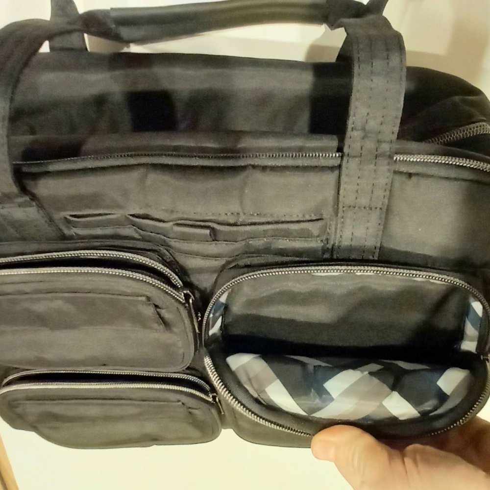 LUG Puddle Jumper Duffel Bag in Brushed Black New - Picture 13 of 14